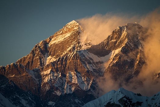 Erste 4K-Bilder des Mount Everest mit Panasonic gefilmt
